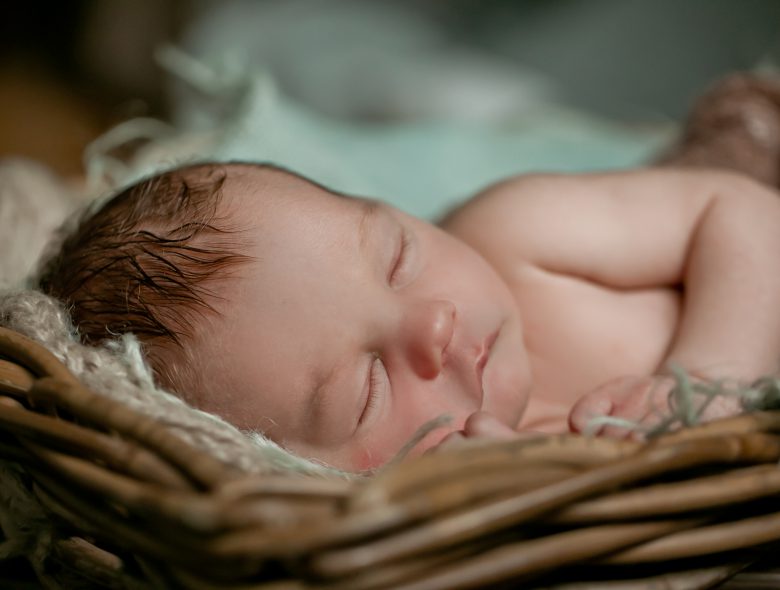 juna_photodesign_neugeborenenfotos_babyfotos_familienfotos_007