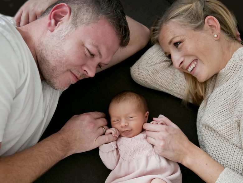 juna_photodesign_neugeborenenfotos_babyfotos_familienfotos_007