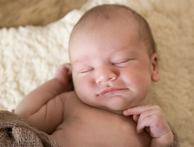 juna_photodesign_neugeborenenfotos_babyfotos_familienfotos_007